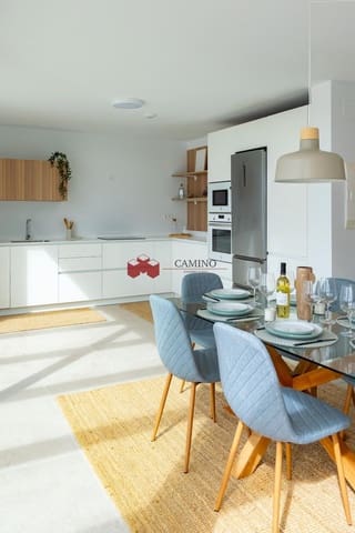 3 quarto Moradia para venda em Salobre Golf, San Bartolomé de Tirajana com piscina garagem - 885 000 € (Ref: 9231369)