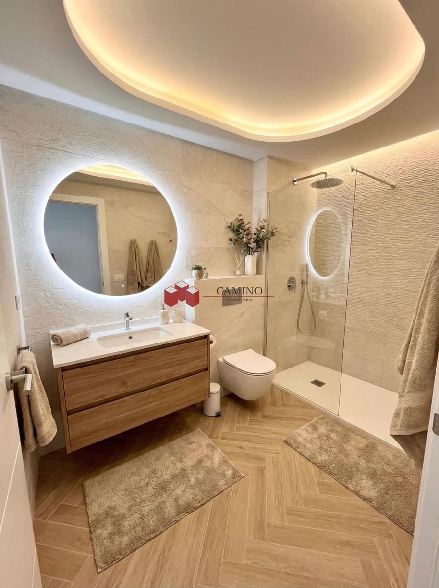 Moradia para venda em Las Palmas de Gran Canaria - 595 000 € (Ref: 9398094)