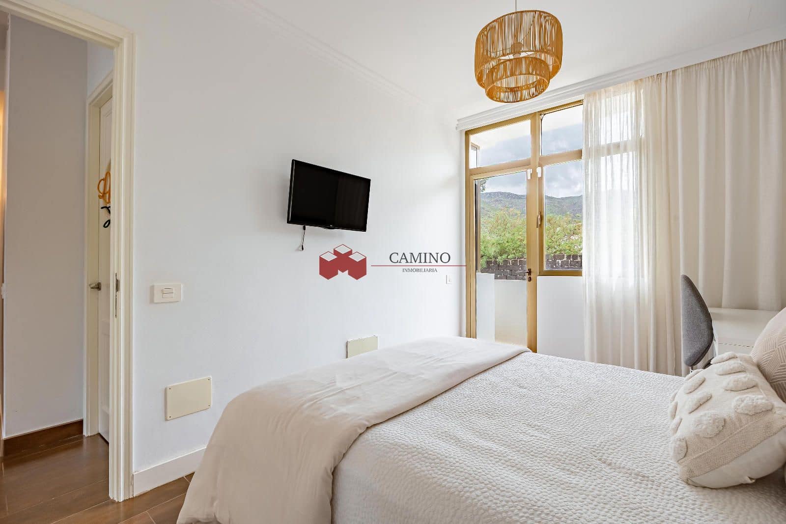 3 Zimmer Haus zu verkaufen in Moya mit Pool Garage - 595.000 € (Ref: 9651259)