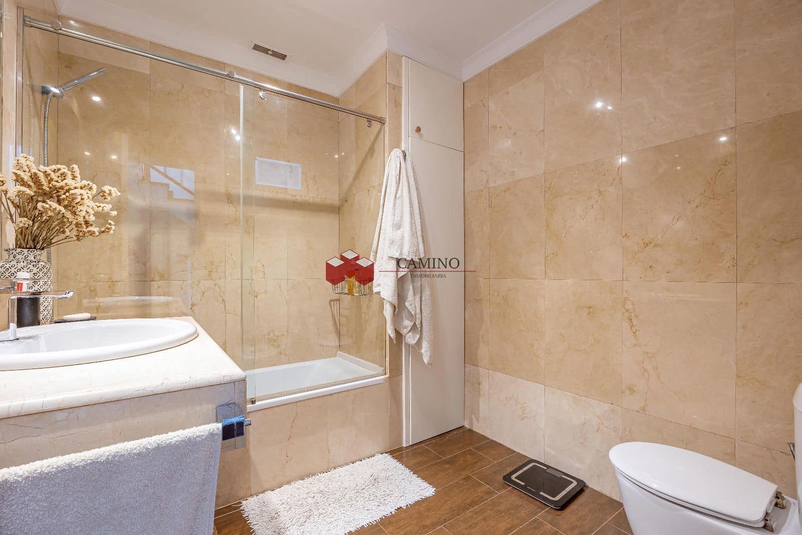 3 Zimmer Haus zu verkaufen in Moya mit Pool Garage - 595.000 € (Ref: 9651259)