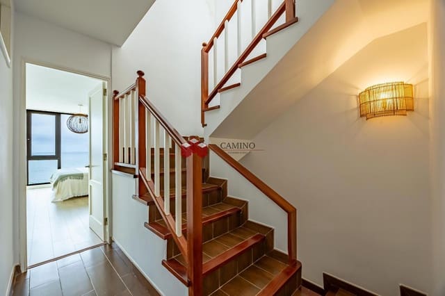 3 Zimmer Haus zu verkaufen in Moya mit Pool Garage - 595.000 € (Ref: 9651259)