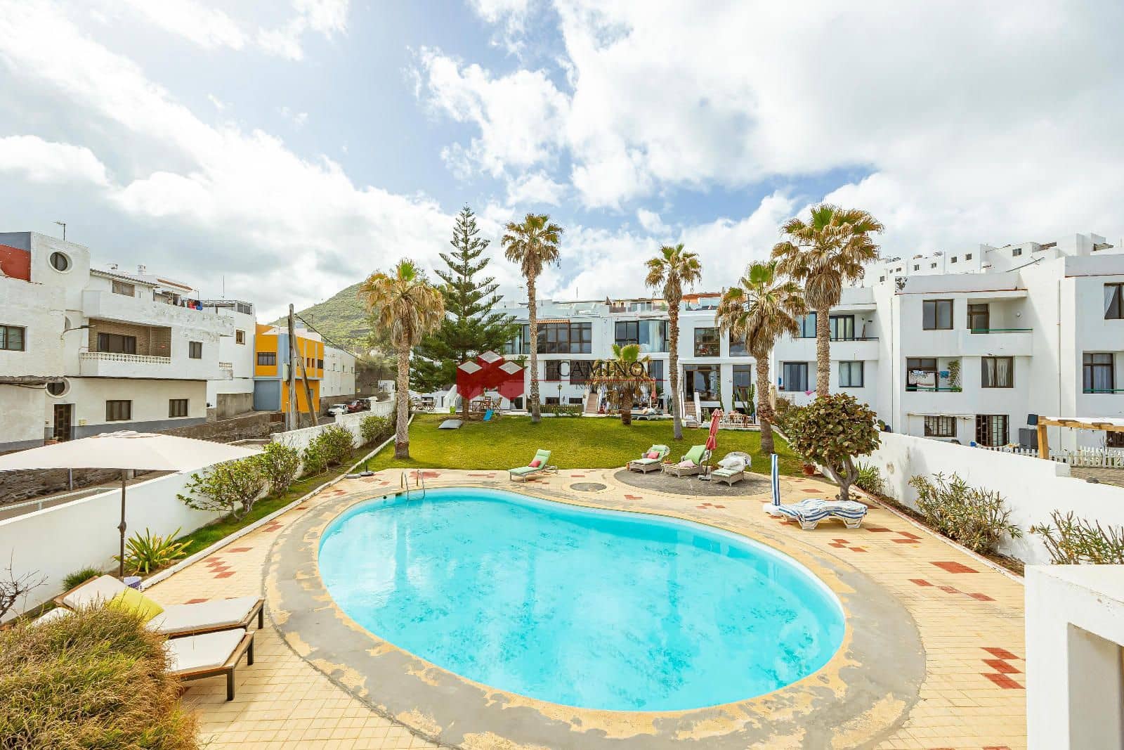 3 Zimmer Haus zu verkaufen in Moya mit Pool Garage - 595.000 € (Ref: 9651259)