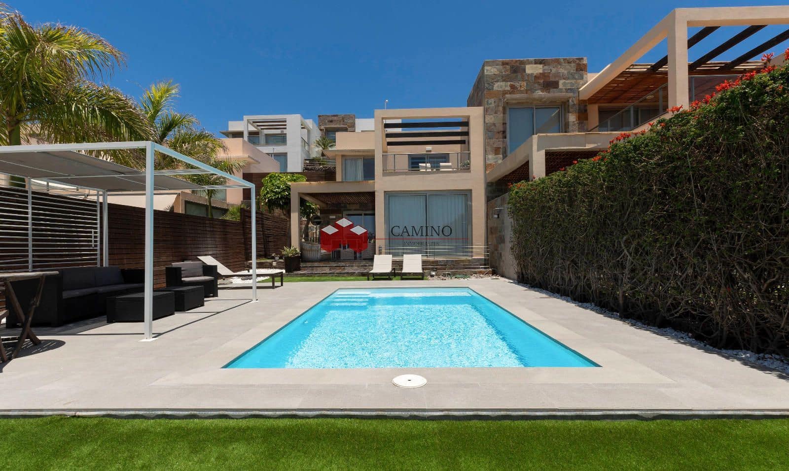 4 bedroom Townhouse for sale in San Bartolome de Tirajana with garage - € 860,000 (Ref: 9696776)