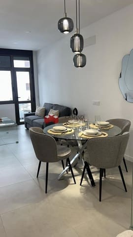 Leilighet til salgs i Las Palmas de Gran Canaria - € 270 000 (Ref: 9696964)