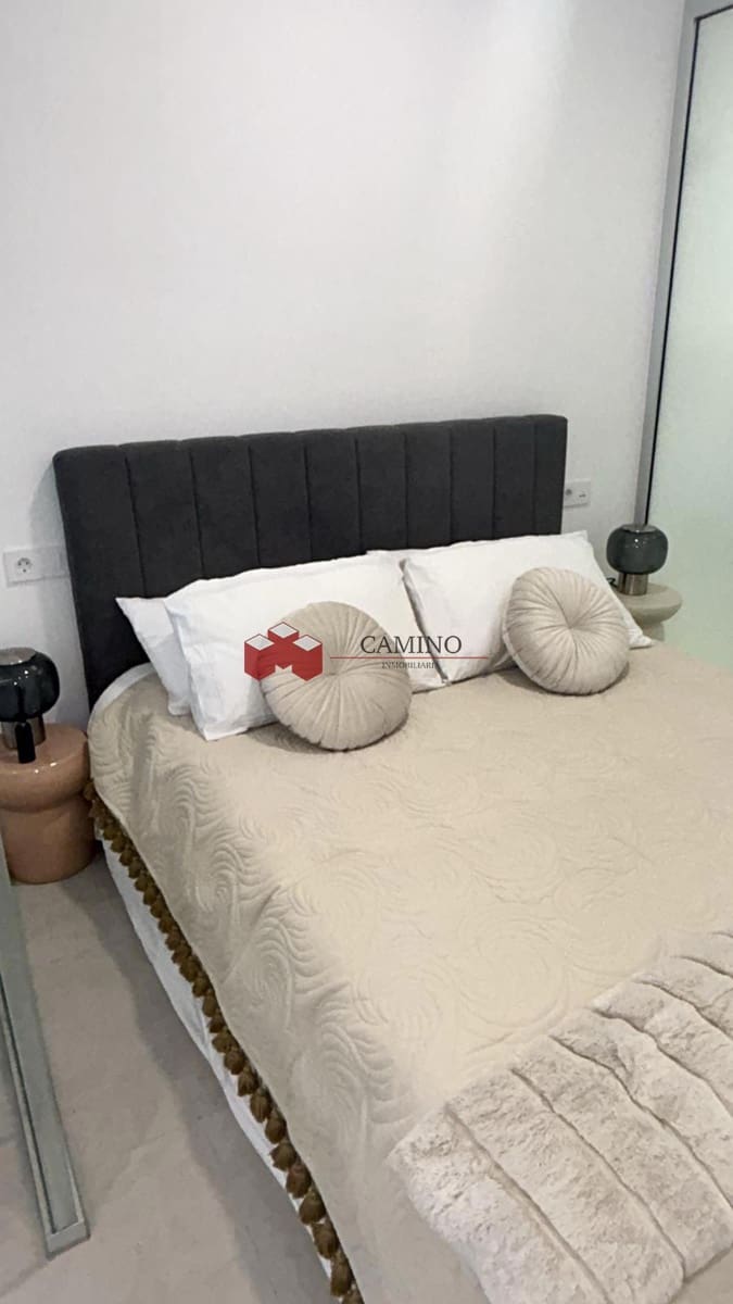 Flat for sale in Las Palmas de Gran Canaria - € 270,000 (Ref: 9696964)