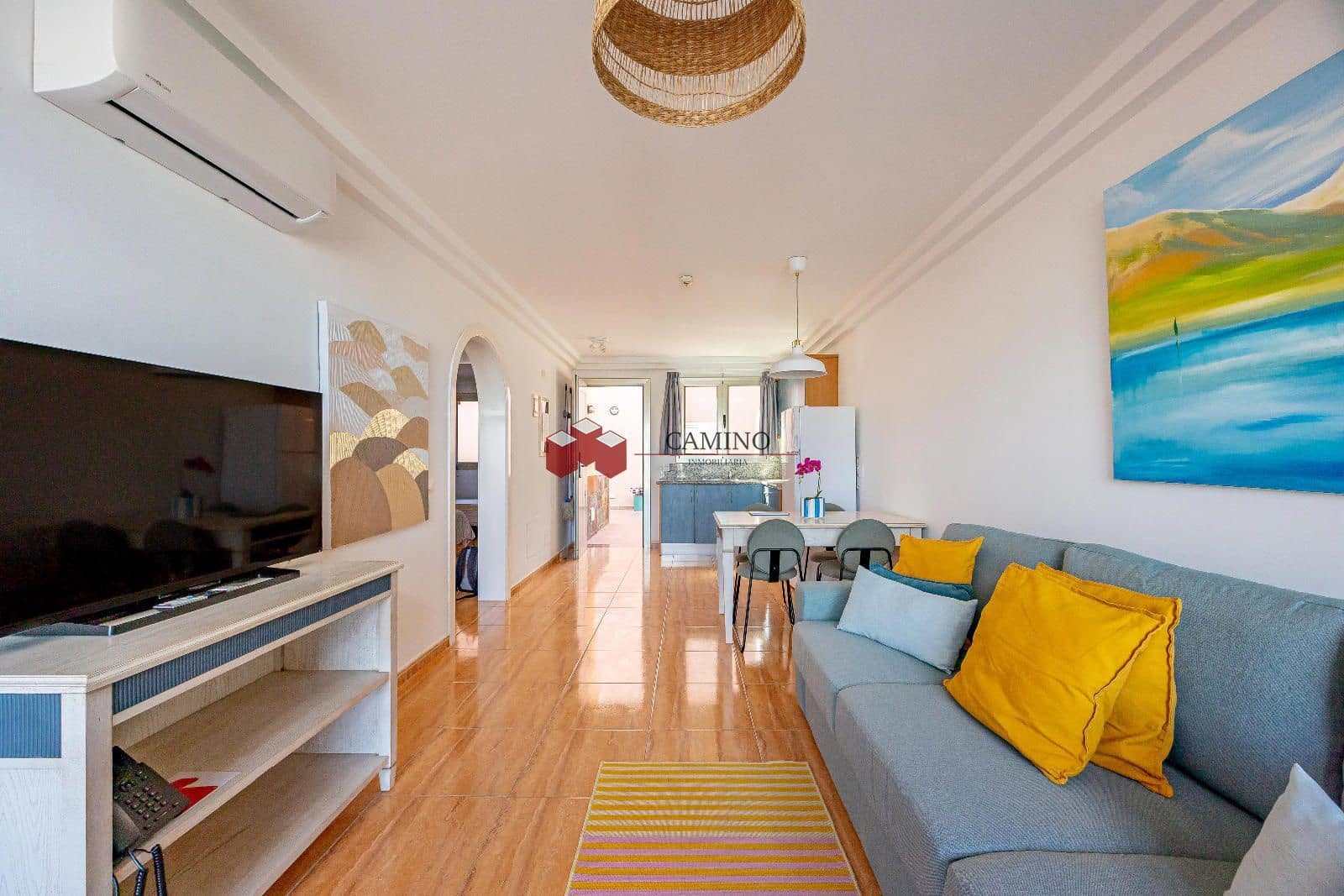 Appartement de 2 chambres à louer à Amadores avec piscine garage - 1 000 € (Ref: 9816785)