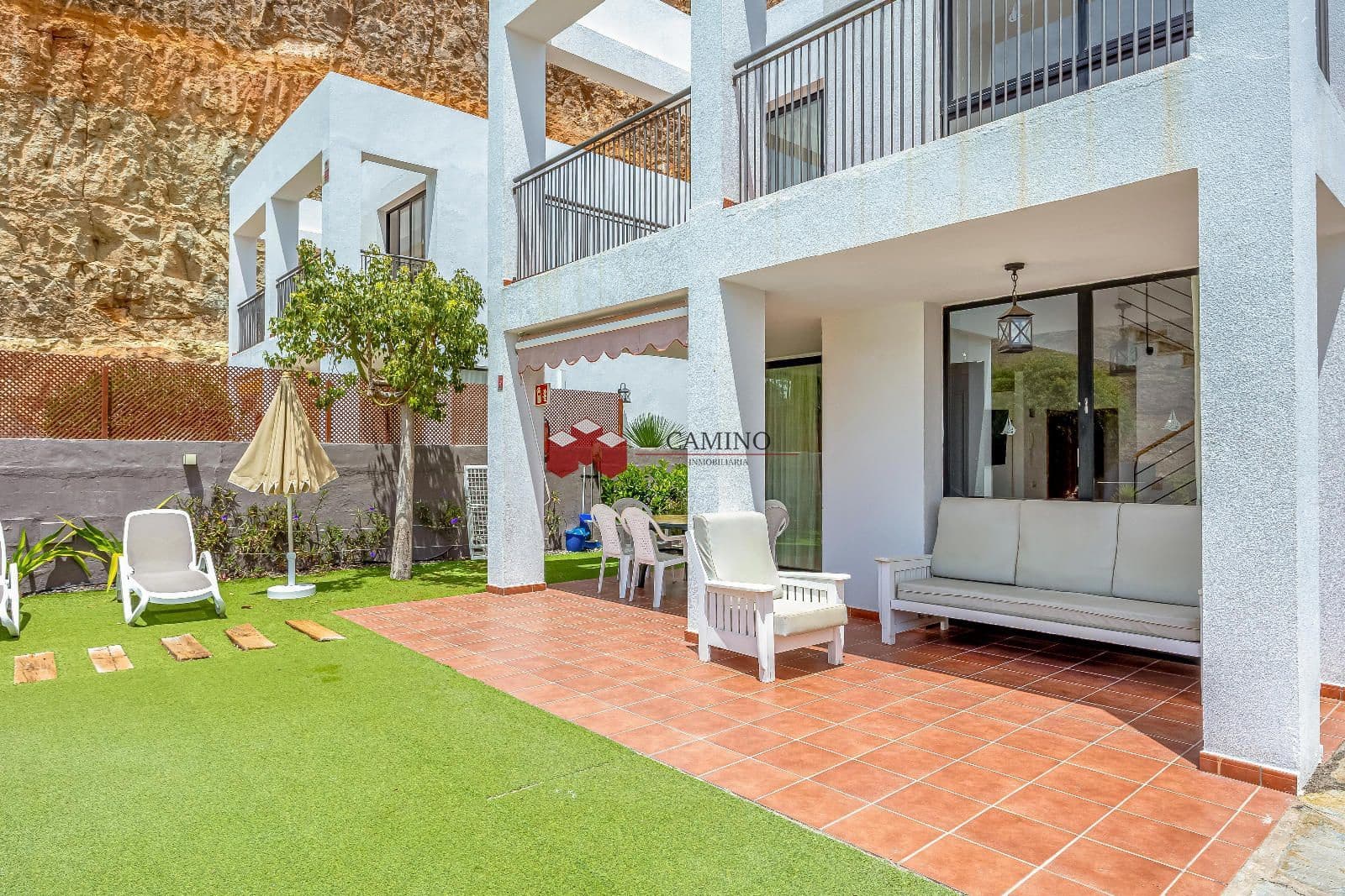 3 soveværelse Villa til salg i Tauro med swimmingpool - € 800.000 (Ref: 9932312)