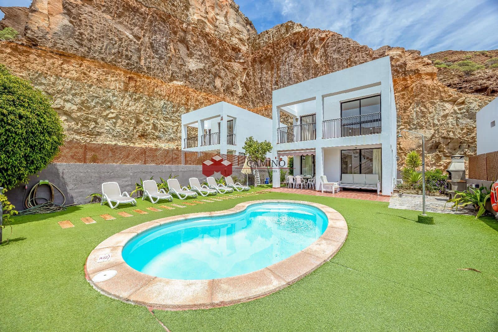 3 soveværelse Villa til salg i Tauro med swimmingpool - € 800.000 (Ref: 9932312)