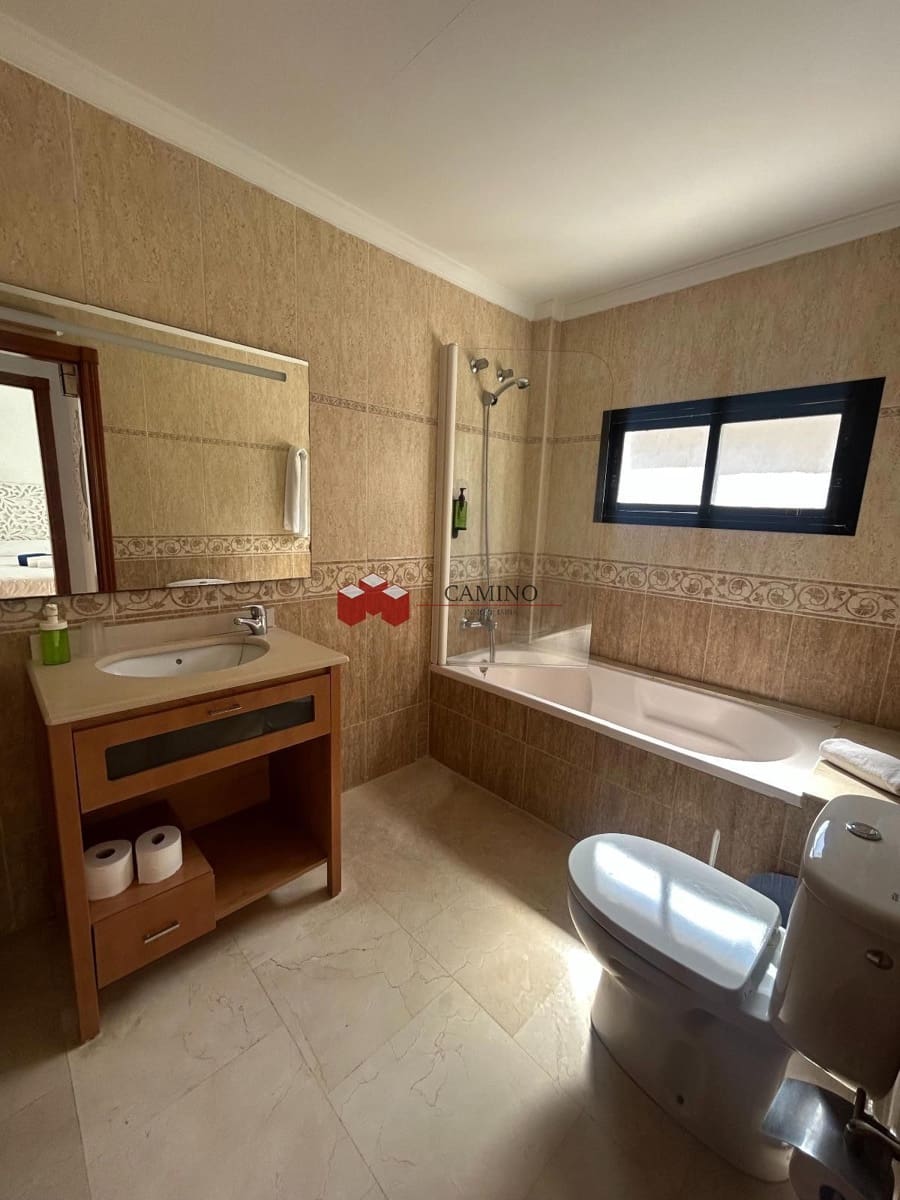 3 chambre Villa/Maison à vendre à Tauro avec piscine - 680 000 € (Ref: 9985699)