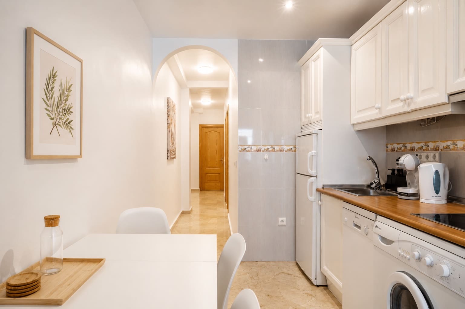 2 bedroom Apartment for sale in Fuengirola - € 299,000 (Ref: 9921040)