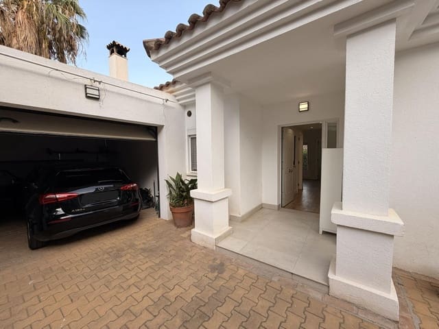 3 soverom Villa til salgs i Benalmádena med svømmebasseng garasje - € 1 299 000 (Ref: 10004159)