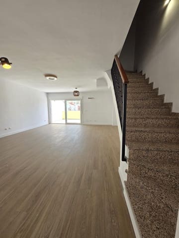 4 Zimmer Reihenhaus zu vermieten in Los Boliches , Fuengirola mit Pool Garage - 2.800 € (Ref: 10005620)