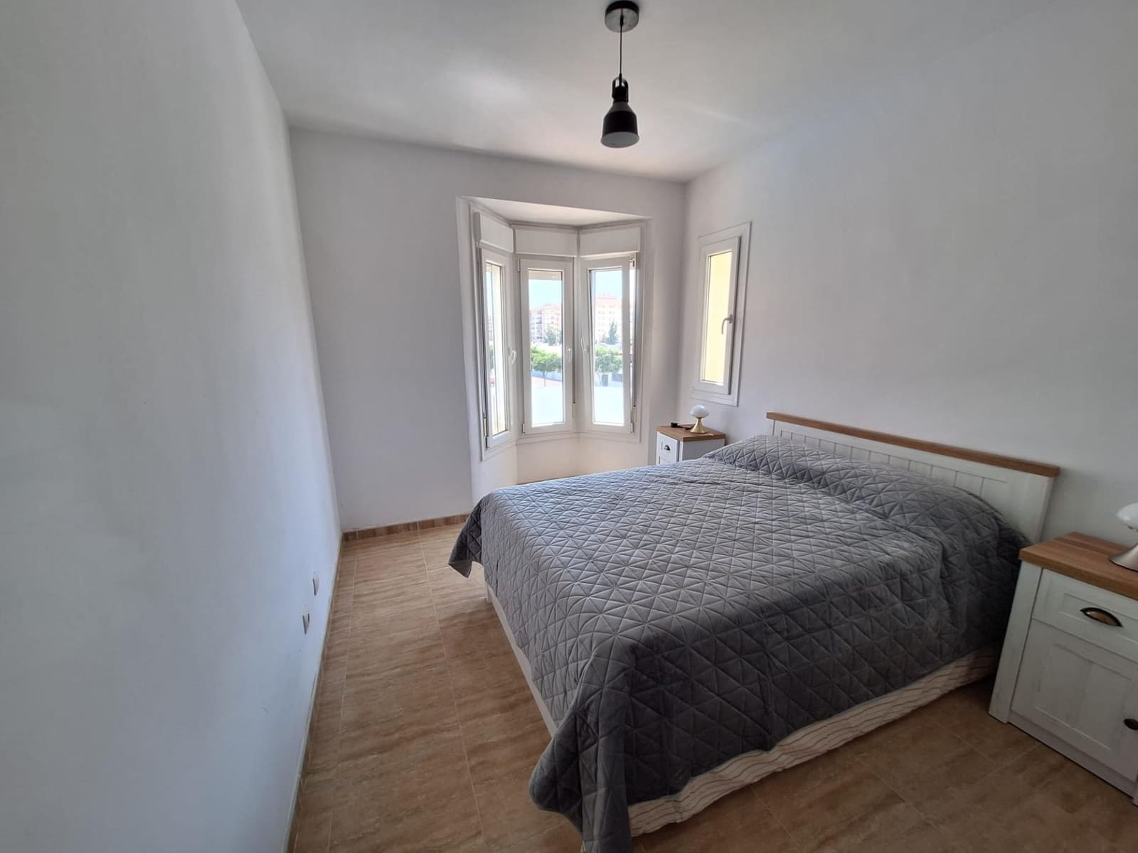 4 Zimmer Reihenhaus zu vermieten in Fuengirola mit Pool Garage - 2.800 € (Ref: 10005620)