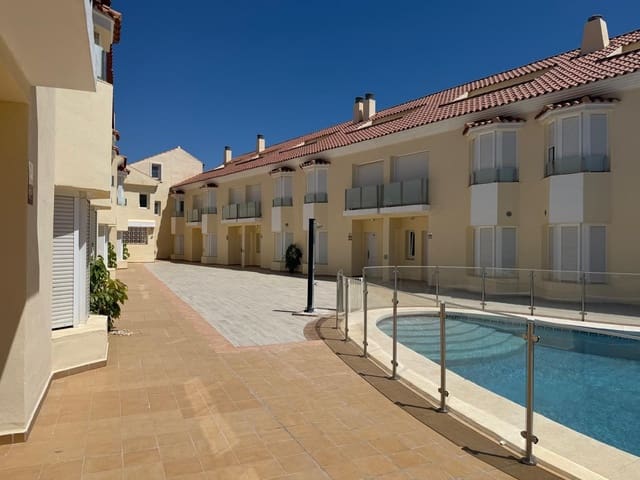 4 Zimmer Reihenhaus zu vermieten in Los Boliches , Fuengirola mit Pool Garage - 2.800 € (Ref: 10005620)