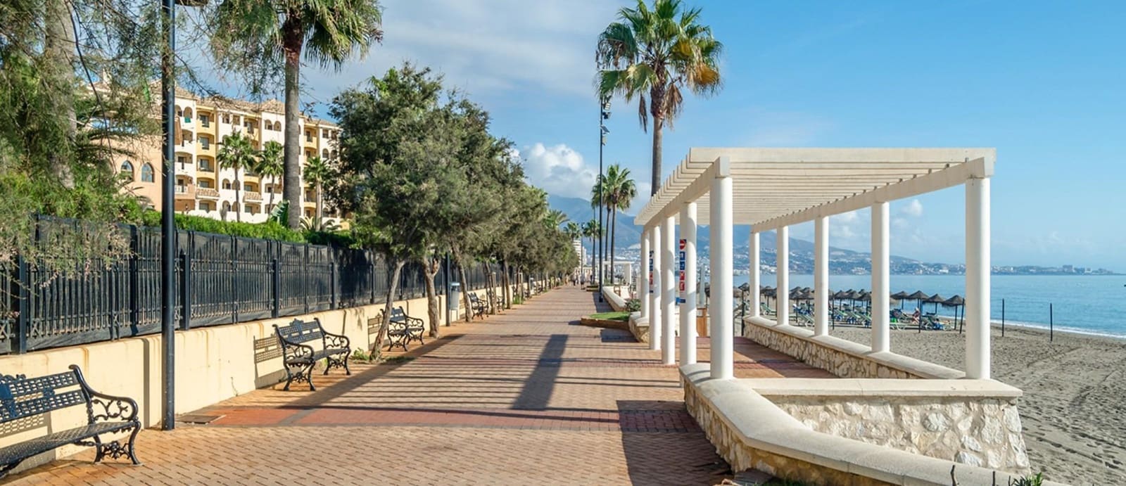 4 Zimmer Reihenhaus zu vermieten in Fuengirola mit Pool Garage - 2.800 € (Ref: 10005620)