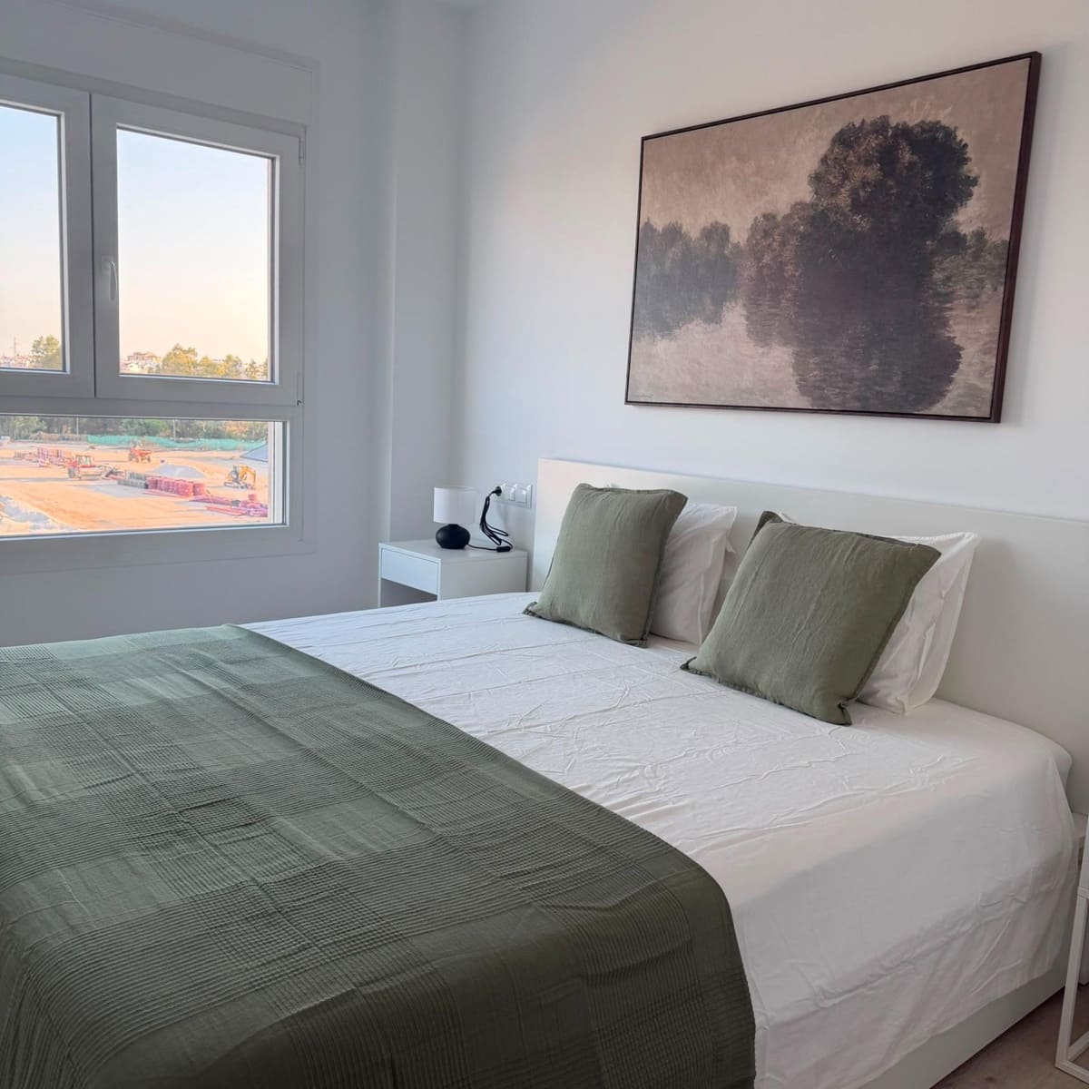 Piso de 3 habitaciones en San Pedro de Alcantara en alquiler con piscina garaje - 3.000 € (Ref: 10007193)