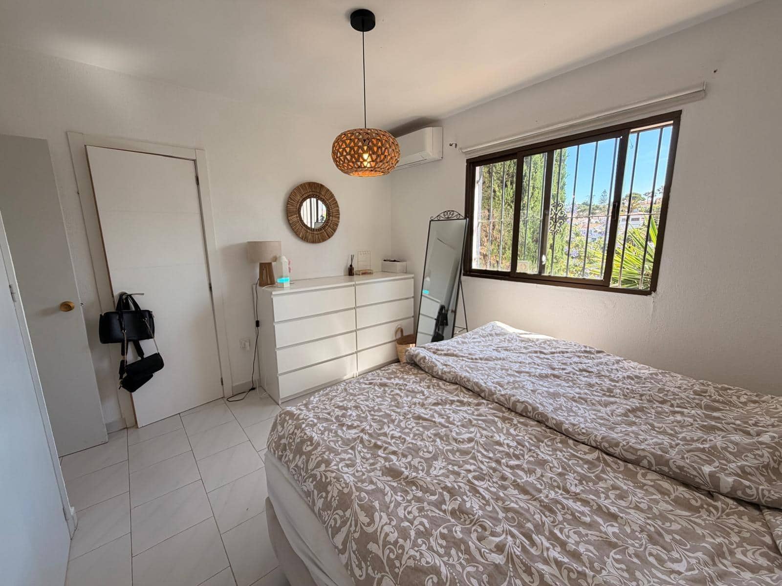 3 quarto Moradia Geminada para arrendar em Mijas com piscina garagem - 2 500 € (Ref: 10007195)