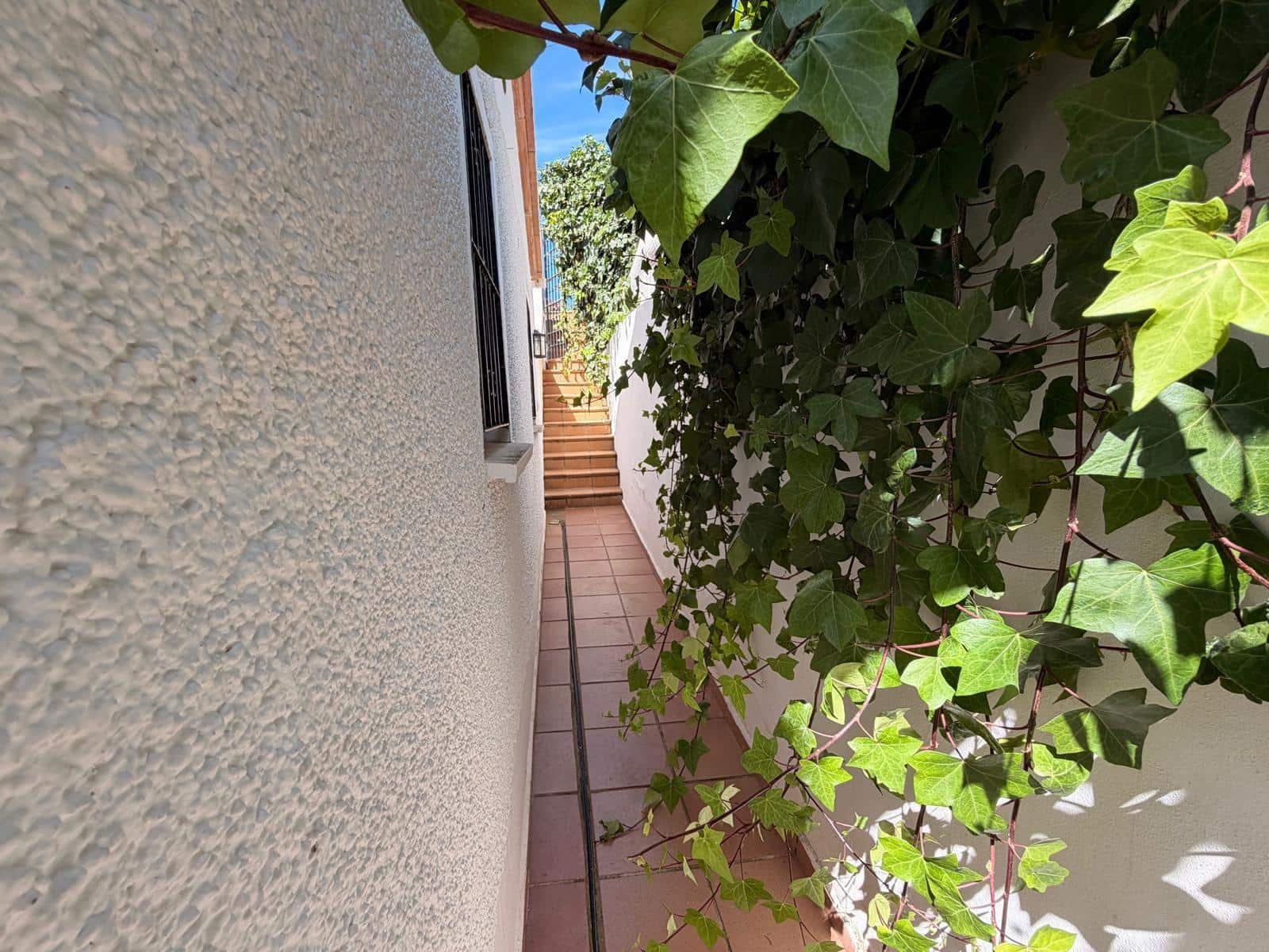 3 quarto Moradia Geminada para arrendar em Mijas com piscina garagem - 2 500 € (Ref: 10007195)
