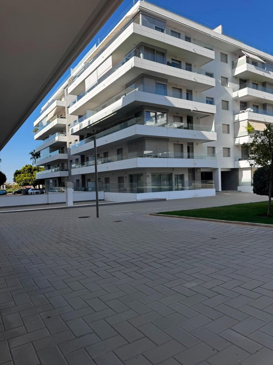 2 quarto Apartamento para arrendar em San Pedro de Alcantara com piscina garagem - 2 000 € (Ref: 10022481)