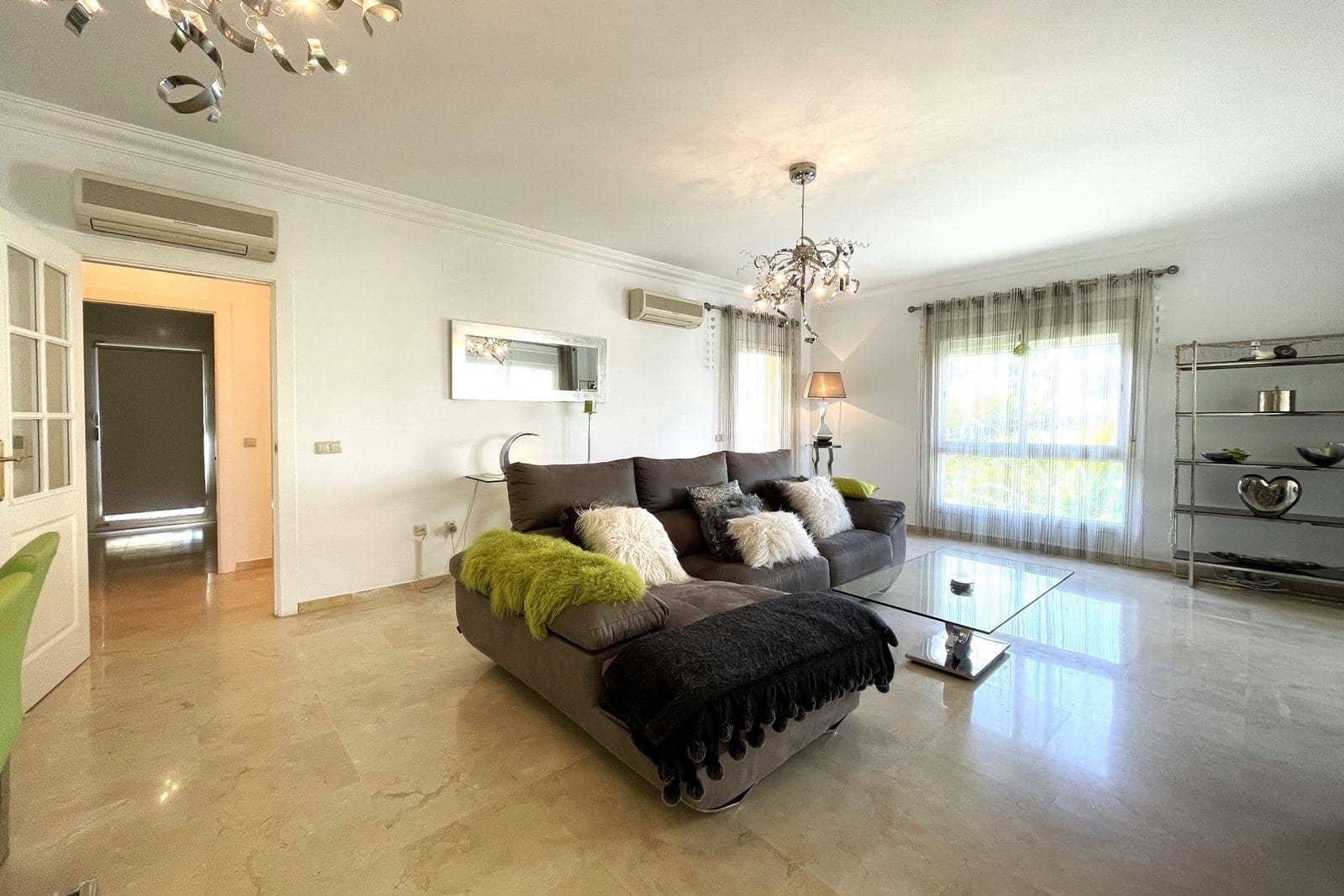 2 bedroom Flat for sale in La Cala Hills with pool garage - € 385,000 (Ref: 10043014)