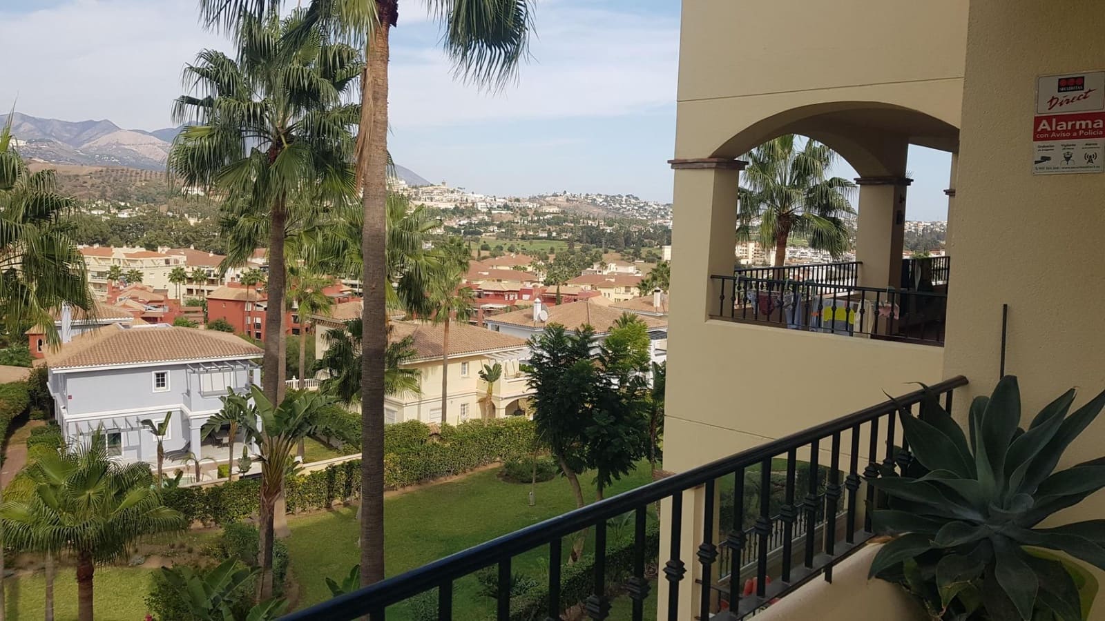 2 bedroom Flat for sale in La Cala Hills with pool garage - € 385,000 (Ref: 10043014)