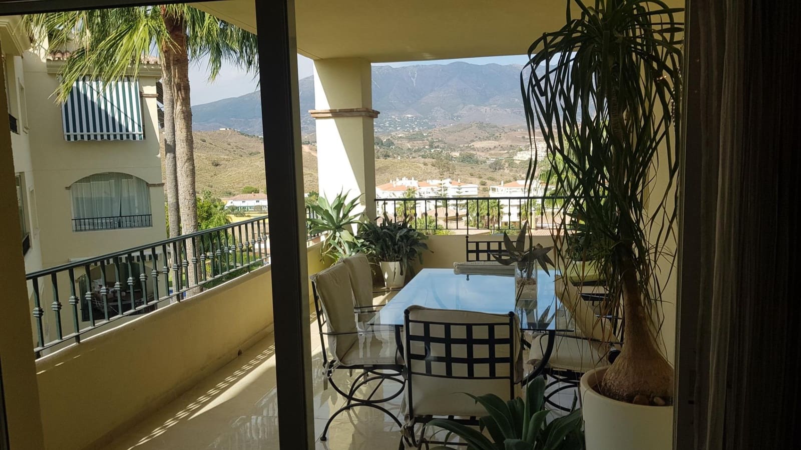 2 bedroom Flat for sale in La Cala Hills with pool garage - € 385,000 (Ref: 10043014)