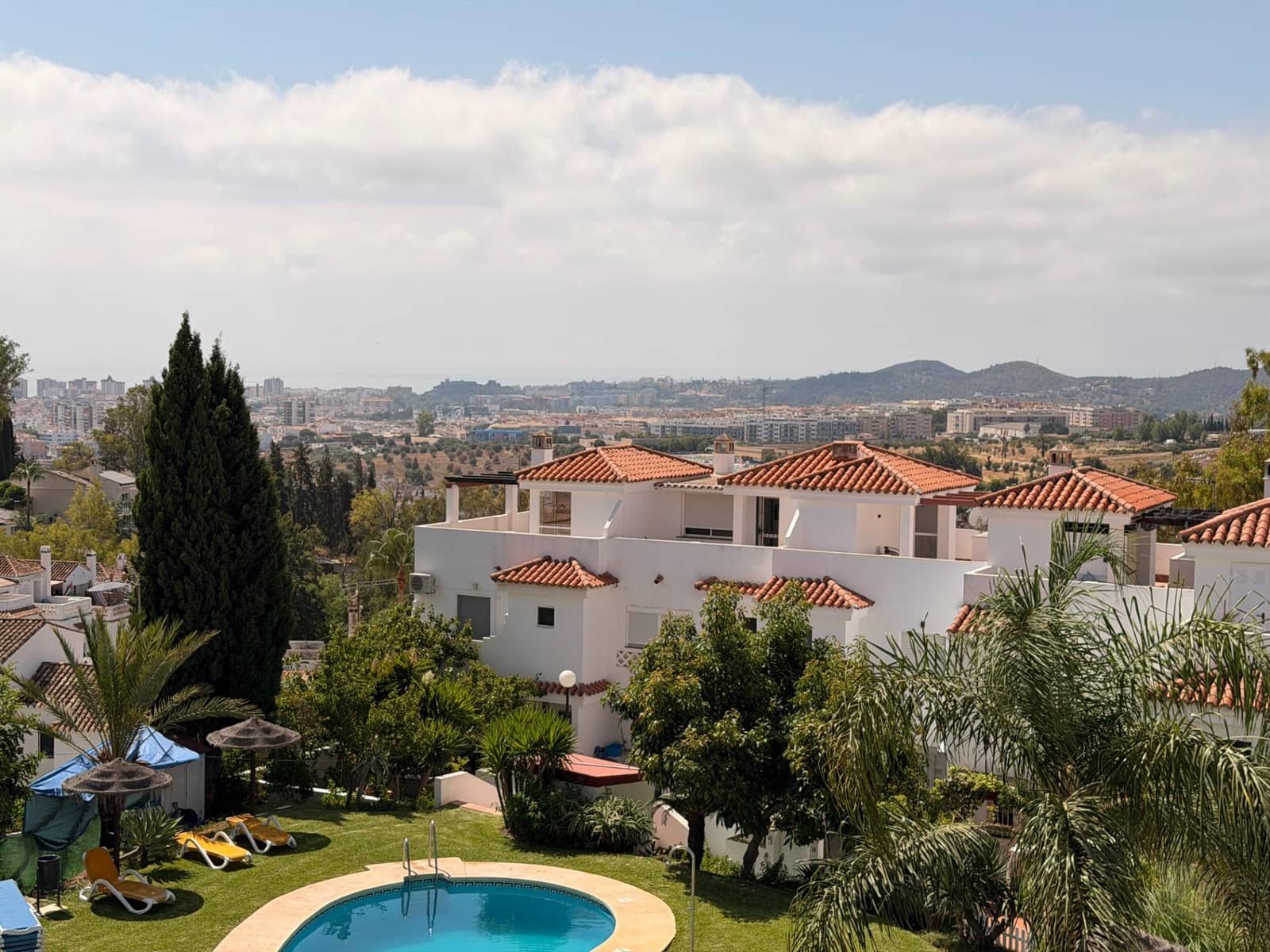 Pareado de 2 habitaciones en La Sierrezuela en venta con piscina garaje - 447.000 € (Ref: 10072585)