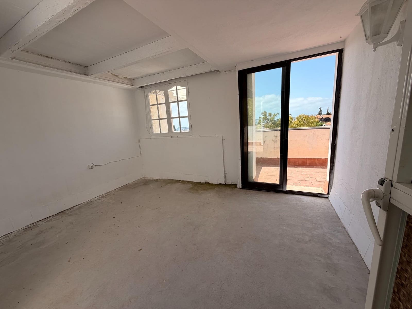 Pareado de 2 habitaciones en La Sierrezuela en venta con piscina garaje - 447.000 € (Ref: 10072585)
