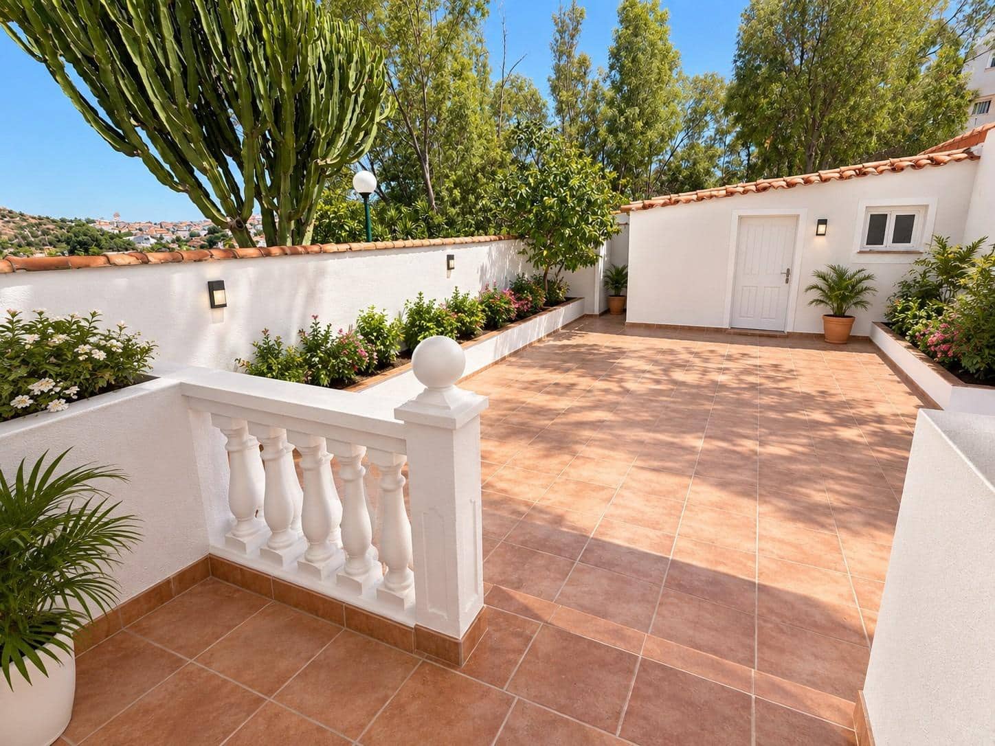 4 bedroom Semi-detached Villa for sale in La Sierrezuela with pool garage - € 447,000 (Ref: 10072585)