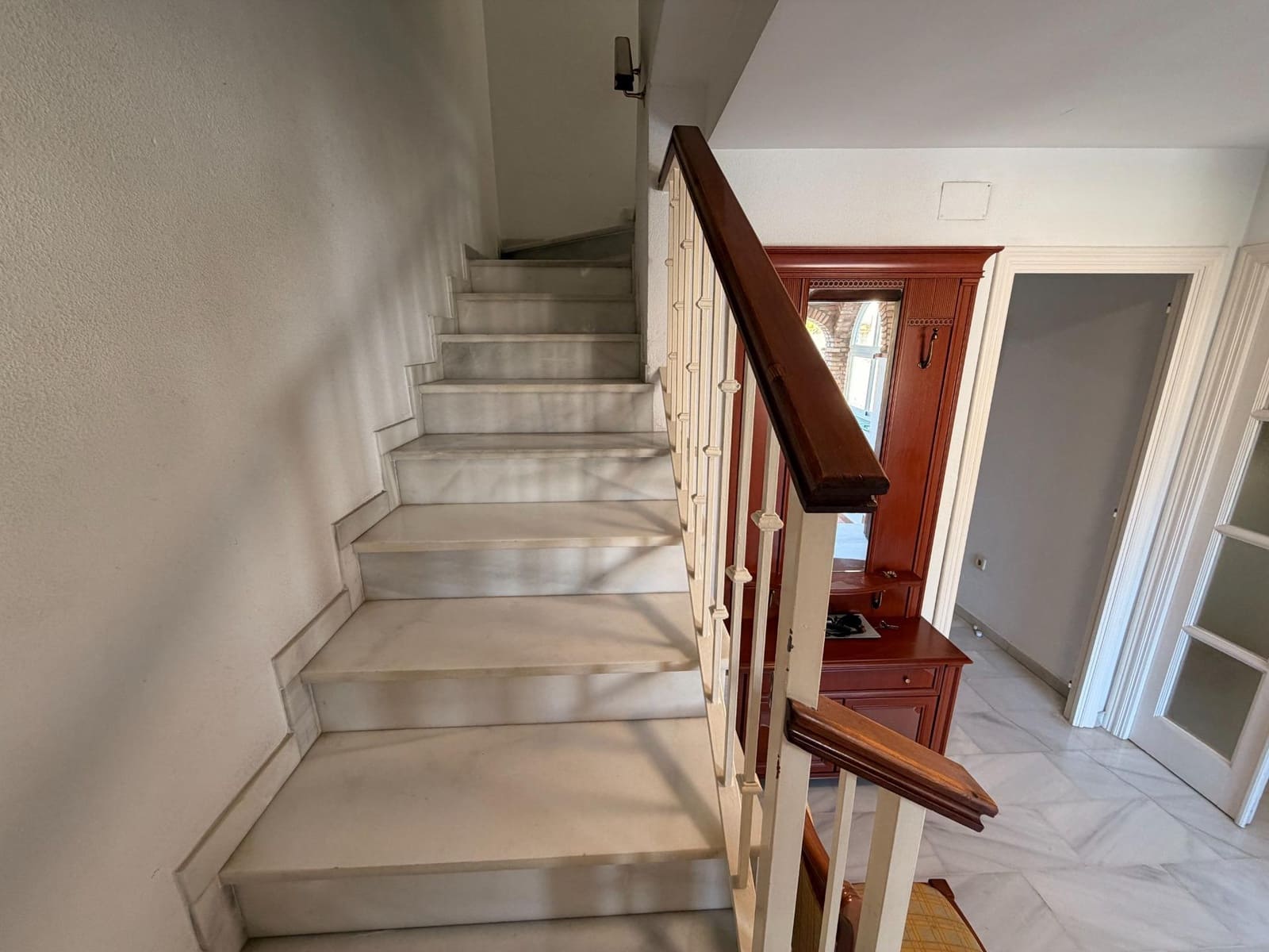 3 sypialnia Dom szeregowy na sprzedaż w Fuengirola z basenem garażem - 470 000 € (Ref: 10072586)