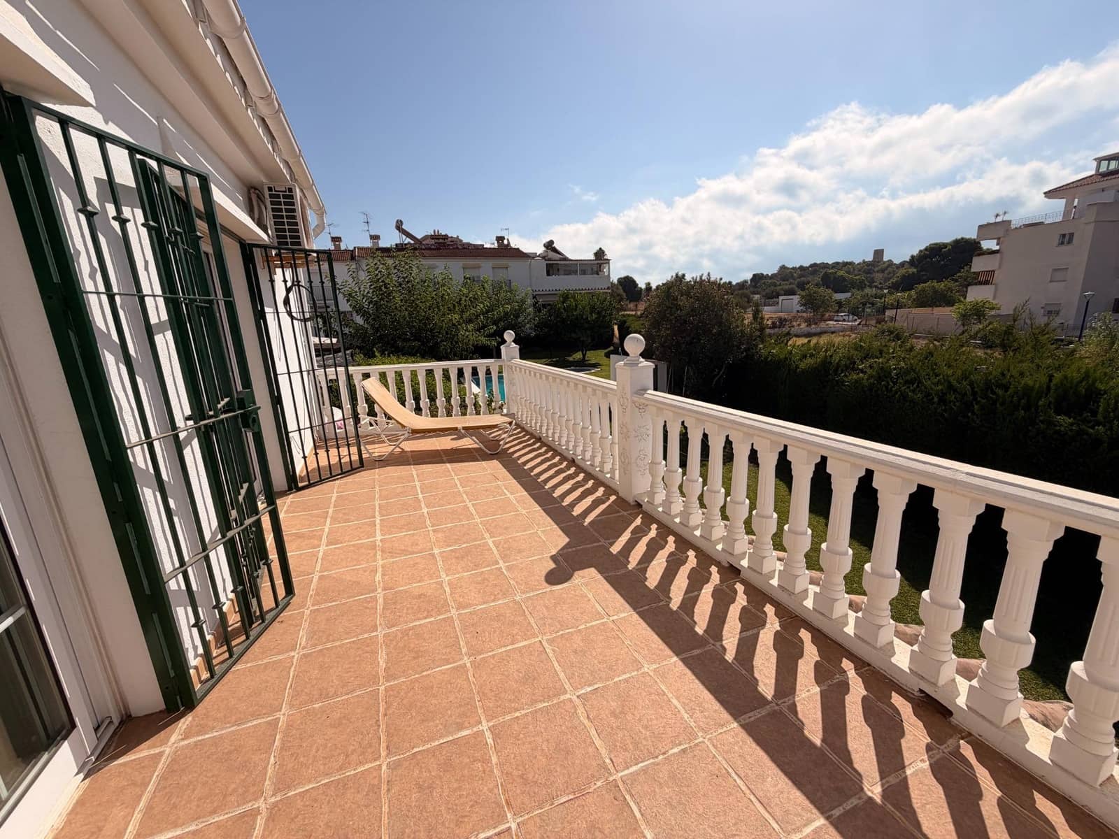 3 sypialnia Dom szeregowy na sprzedaż w Fuengirola z basenem garażem - 470 000 € (Ref: 10072586)