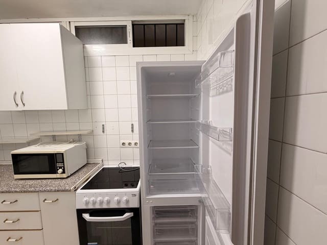 1 slaapkamer Appartement te huur in Arroyo de la Miel, Benalmádena met zwembad - € 900 (Ref: 10115868)