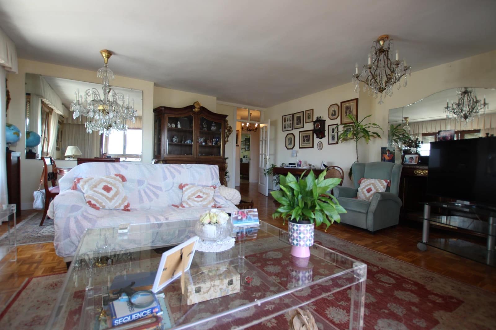 5 Zimmer Wohnung zu verkaufen in Malaga Stadt mit Garage - 1.500.000 € (Ref: 10165034)