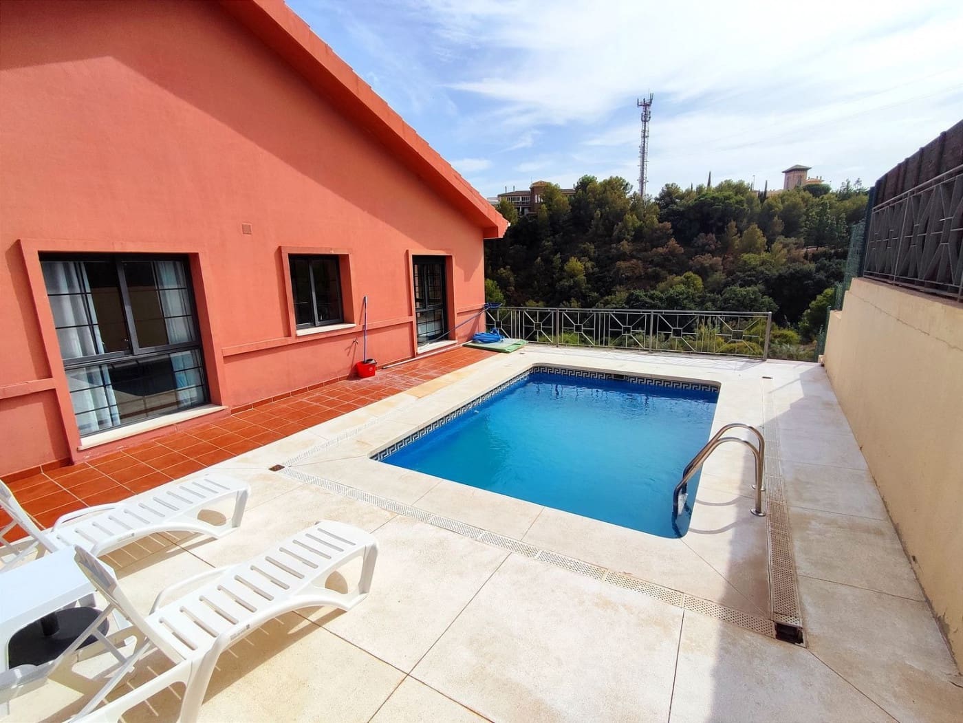3 sypialnia Willa do wynajęcia w Benalmadena z basenem - 2 300 € (Ref: 10183130)