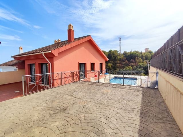 3 sypialnia Willa do wynajęcia w Benalmádena z basenem - 2 300 € (Ref: 10183130)