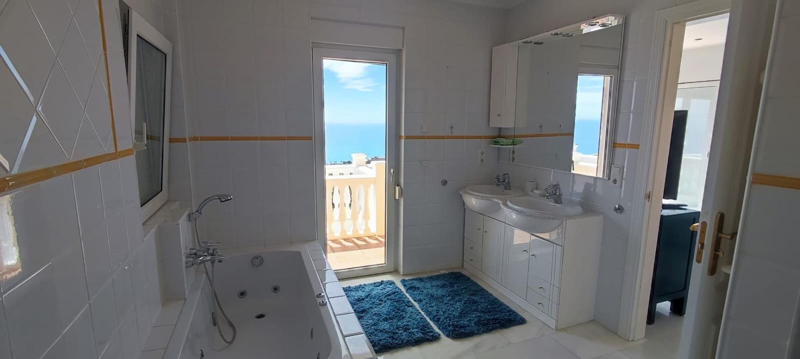 3 camera da letto Villa da affittare in Benalmadena con piscina garage - 4.500 € (Rif: 10183131)