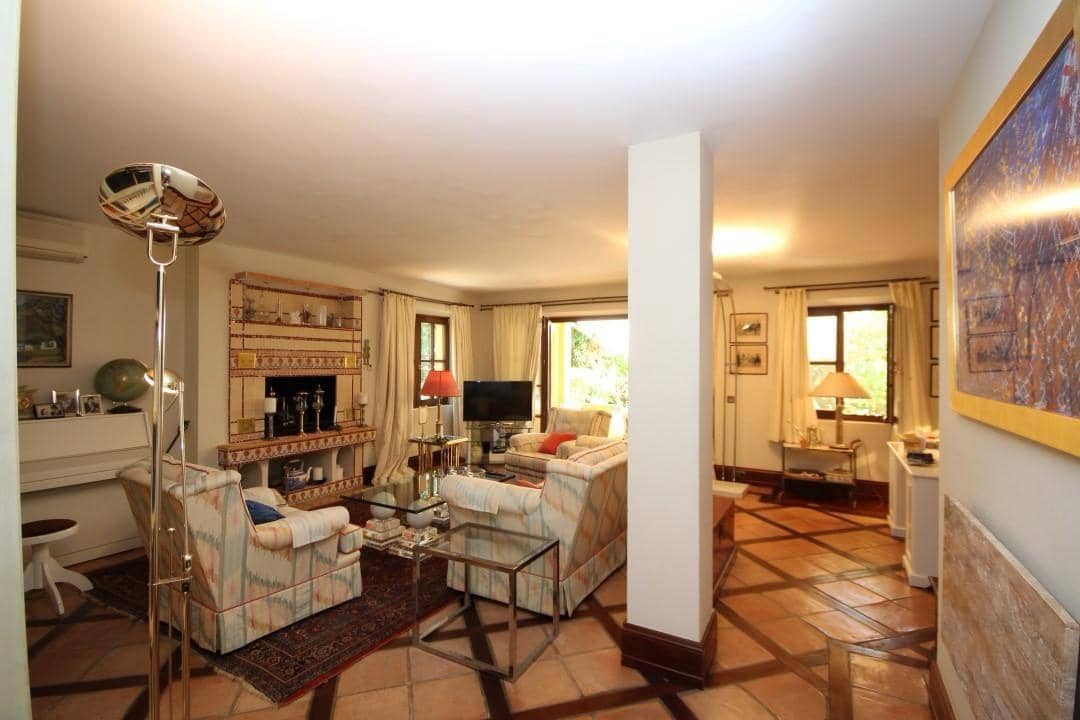 4 Zimmer Villa zu verkaufen in Elviria mit Pool Garage - 1.650.000 € (Ref: 9285420)