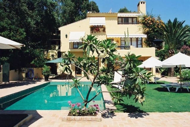 4 soverom Villa til salgs i Elviria, Marbella med svømmebasseng garasje - € 1 650 000 (Ref: 9285420)