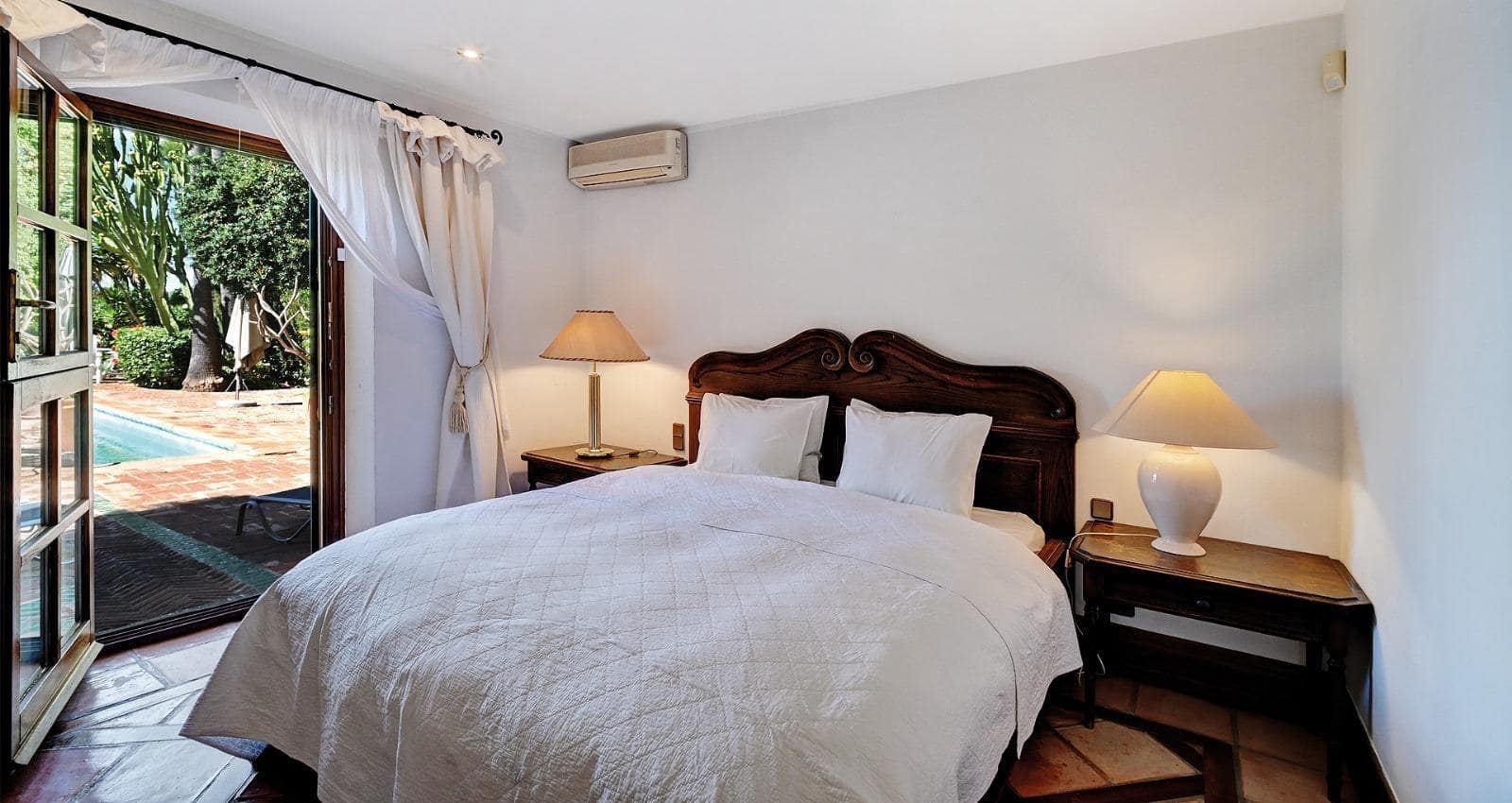 4 Zimmer Villa zu verkaufen in Elviria mit Pool Garage - 1.650.000 € (Ref: 9285420)