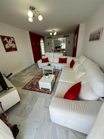 2 slaapkamer Flat te koop in Puerto Marina, Benalmádena met zwembad - € 550.000 (Ref: 9285421)