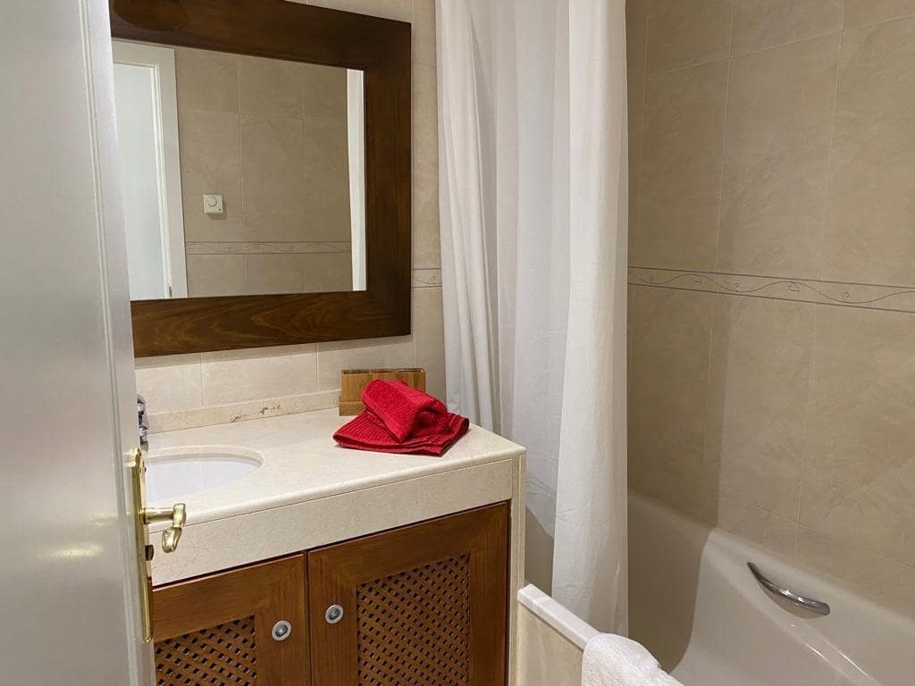 2 bedroom Flat for sale in Mijas with garage - € 470,000 (Ref: 9285423)