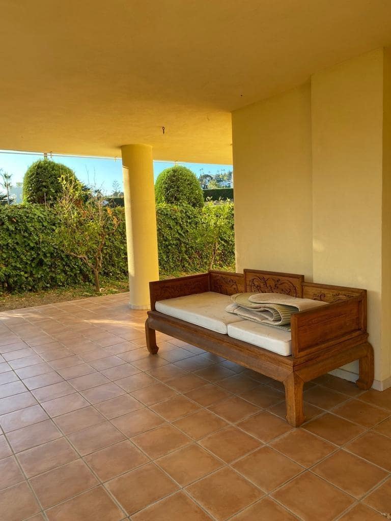 2 bedroom Flat for sale in Mijas with garage - € 470,000 (Ref: 9285423)