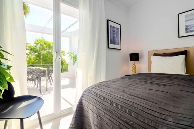 3 sovrum Lägenhet till salu i La Quinta, Benahavís med pool garage - 465 000 € (Ref: 9285424)