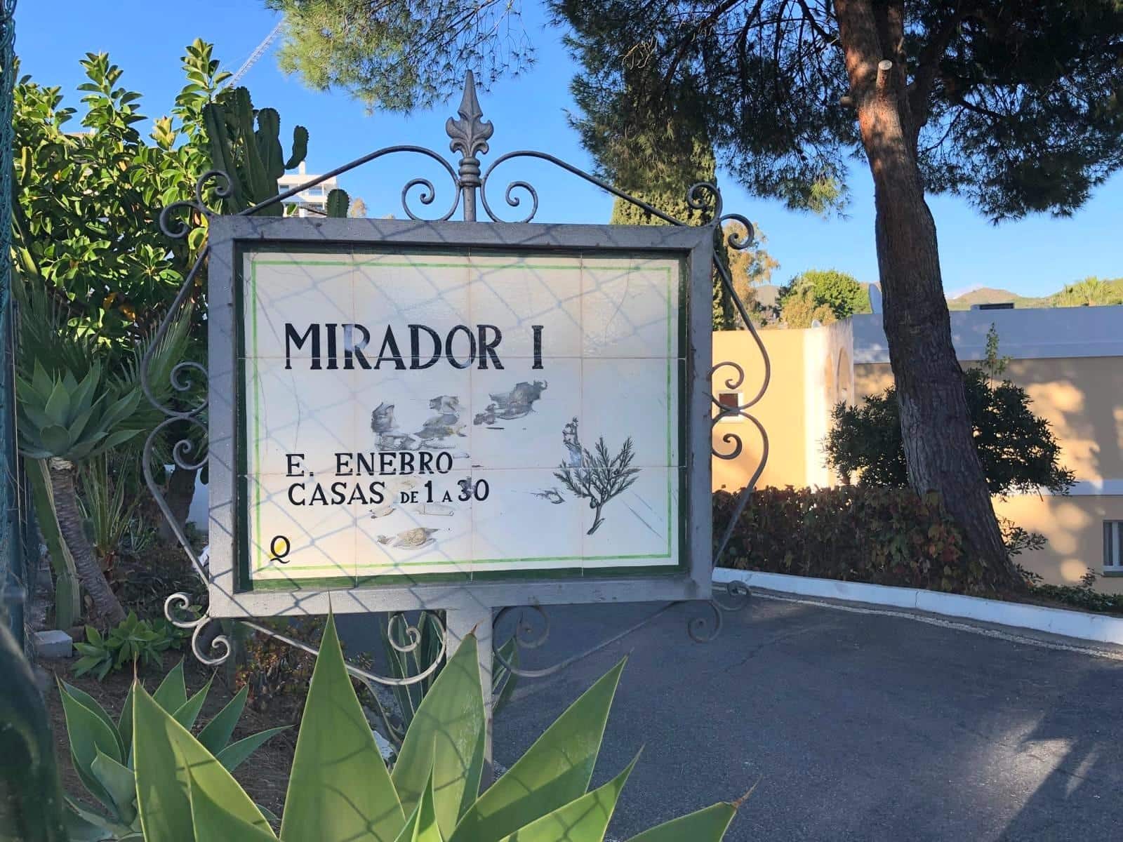 3 sovrum Lägenhet till salu i La Quinta med pool garage - 465 000 € (Ref: 9285424)