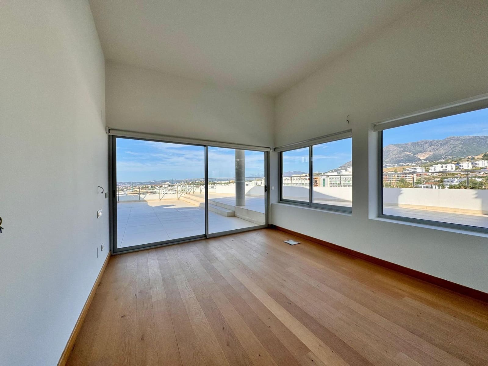 3 soveværelse Penthouse til salg i Benalmadena med swimmingpool - € 1.190.000 (Ref: 9285430)