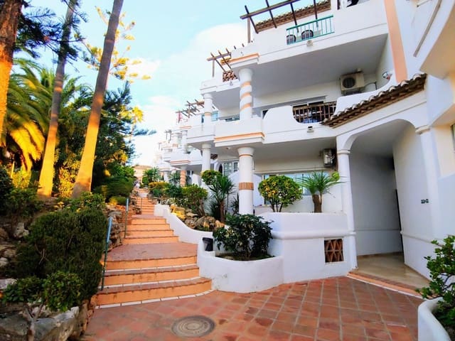 2 quarto Apartamento para arrendar em Mijas Golf, Mijas com piscina - 1 200 € (Ref: 9285433)