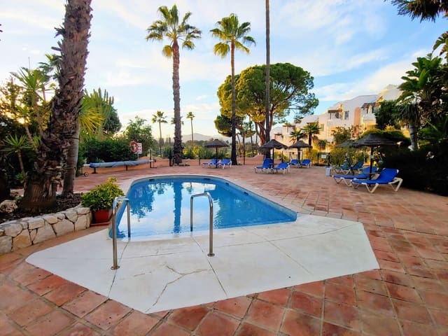 2 quarto Apartamento para arrendar em Mijas Golf, Mijas com piscina - 1 200 € (Ref: 9285433)