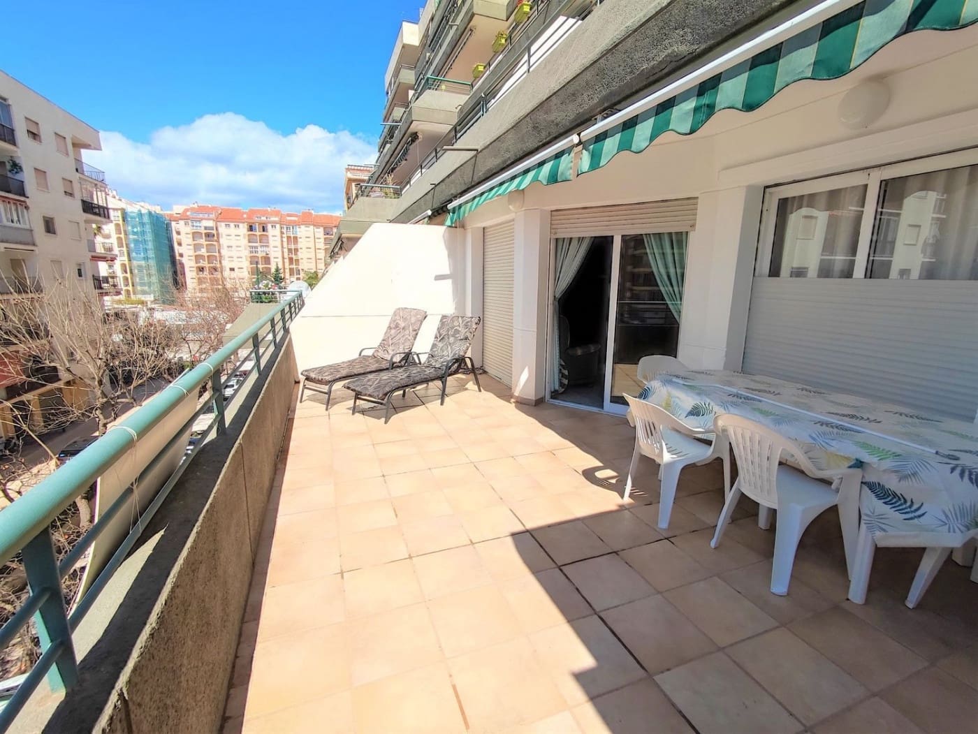 2 bedroom Flat for rent in Fuengirola with pool - € 1,500 (Ref: 9285434)