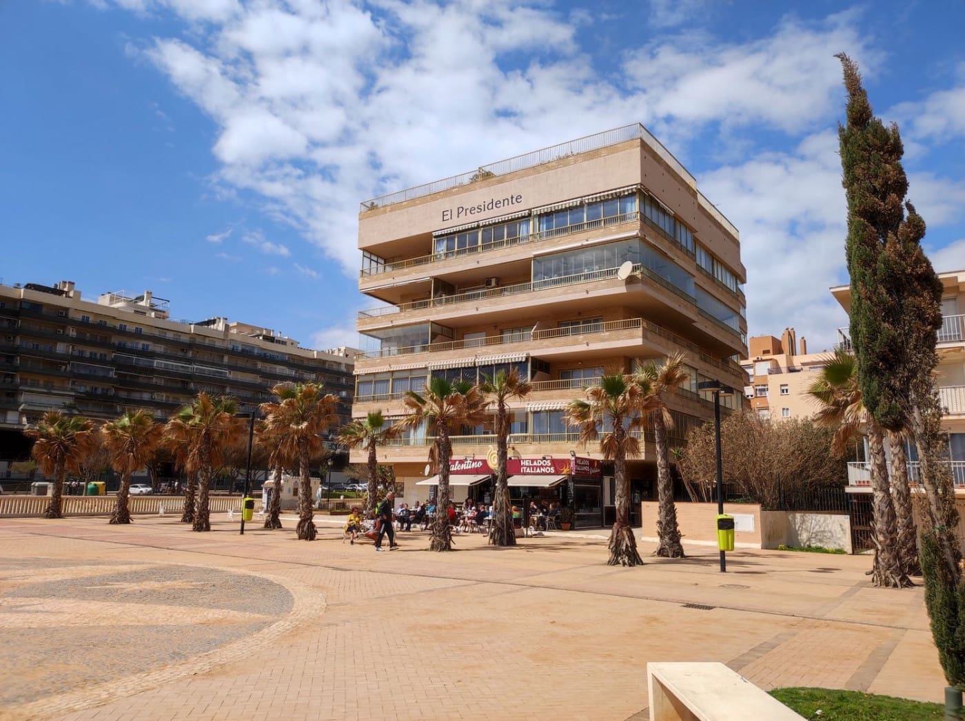 2 bedroom Flat for rent in Fuengirola with garage - € 1,400 (Ref: 9285435)