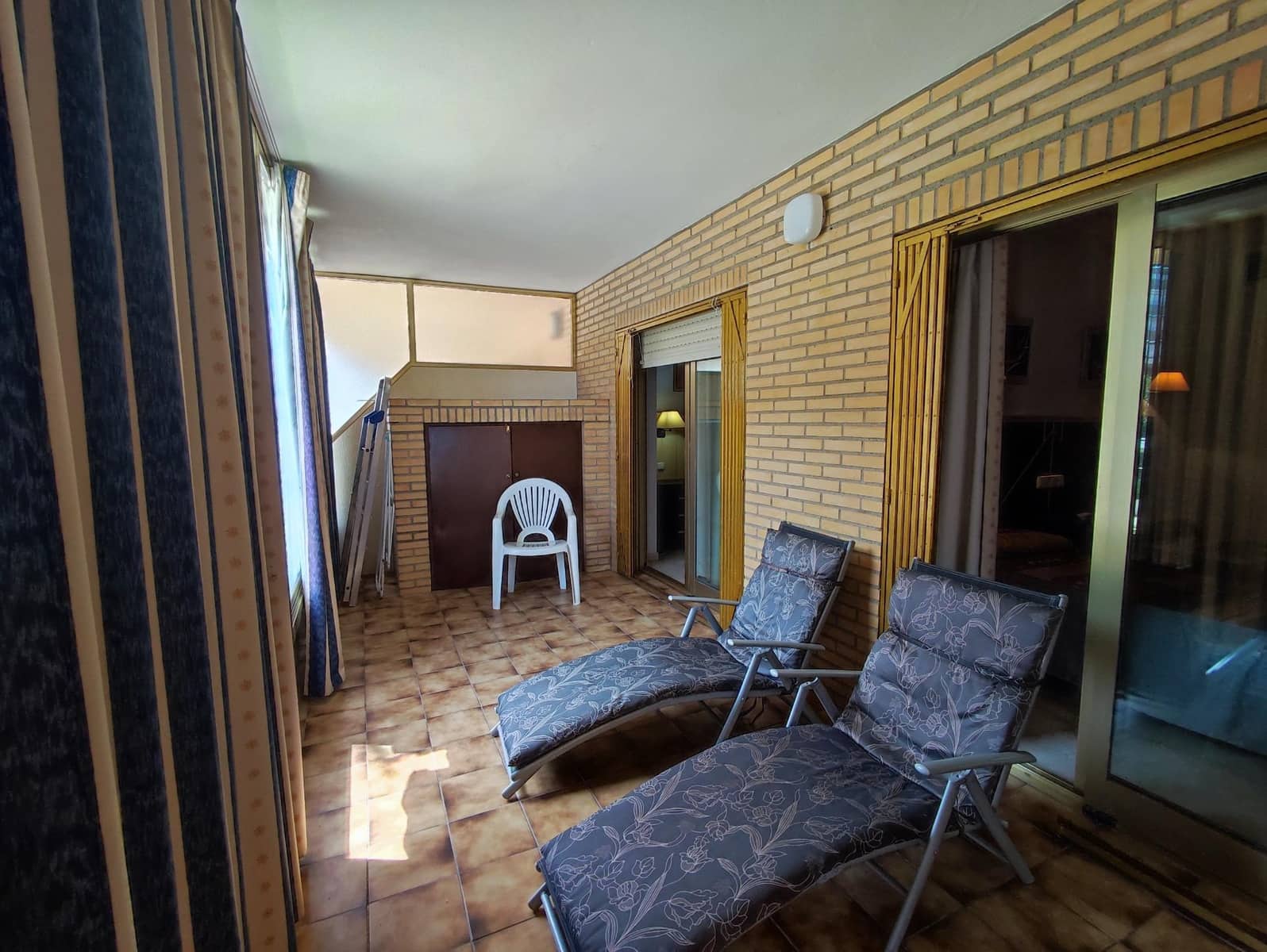 2 bedroom Flat for rent in Fuengirola with garage - € 1,400 (Ref: 9285435)